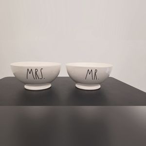 Rae Dunn MRS and MR bowl set